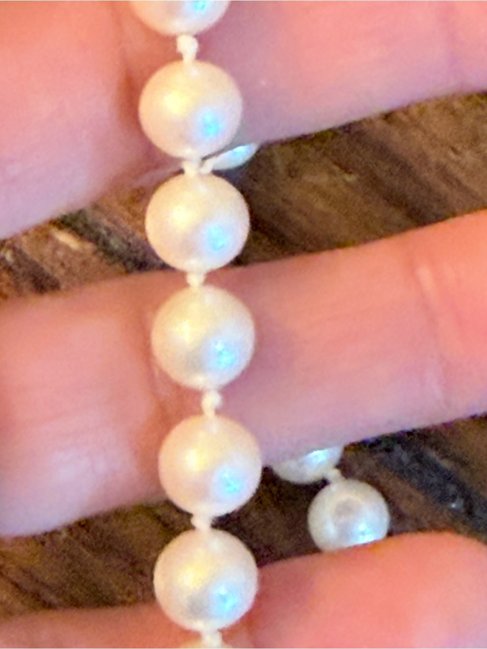 Classic Ivory Pearl Strand Necklace with Gold Clasp - Picture 4 of 8